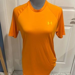 Men’s under armor T-shirt
